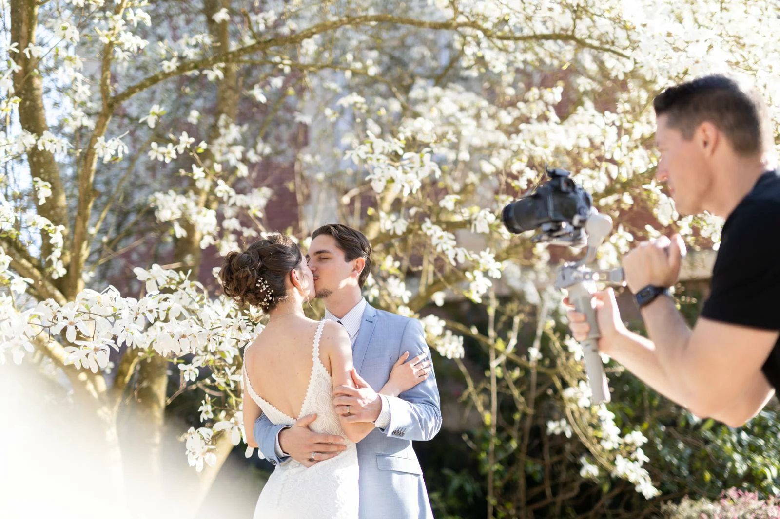 Sica évènements vous propose aussi des photographes de talent de son cercle pour saisir les plus beaux souvenirs de votre mariage