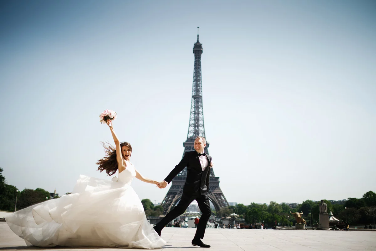 SICA-wedding-planner-paris-region-parisienne Wedding planner à Paris et en Île-de-France, SICA imagine des mariages élégants et sur mesure, entre lieux parisiens emblématiques, hôtels particuliers et domaines d’exception en région. Chaque projet est pensé avec précision pour créer une célébration harmonieuse, fidèle à votre univers.